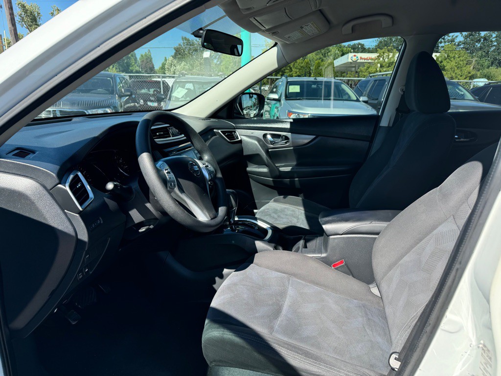 2016 Nissan Rogue Image 7