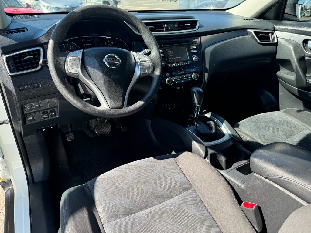 2016 Nissan Rogue Image 9