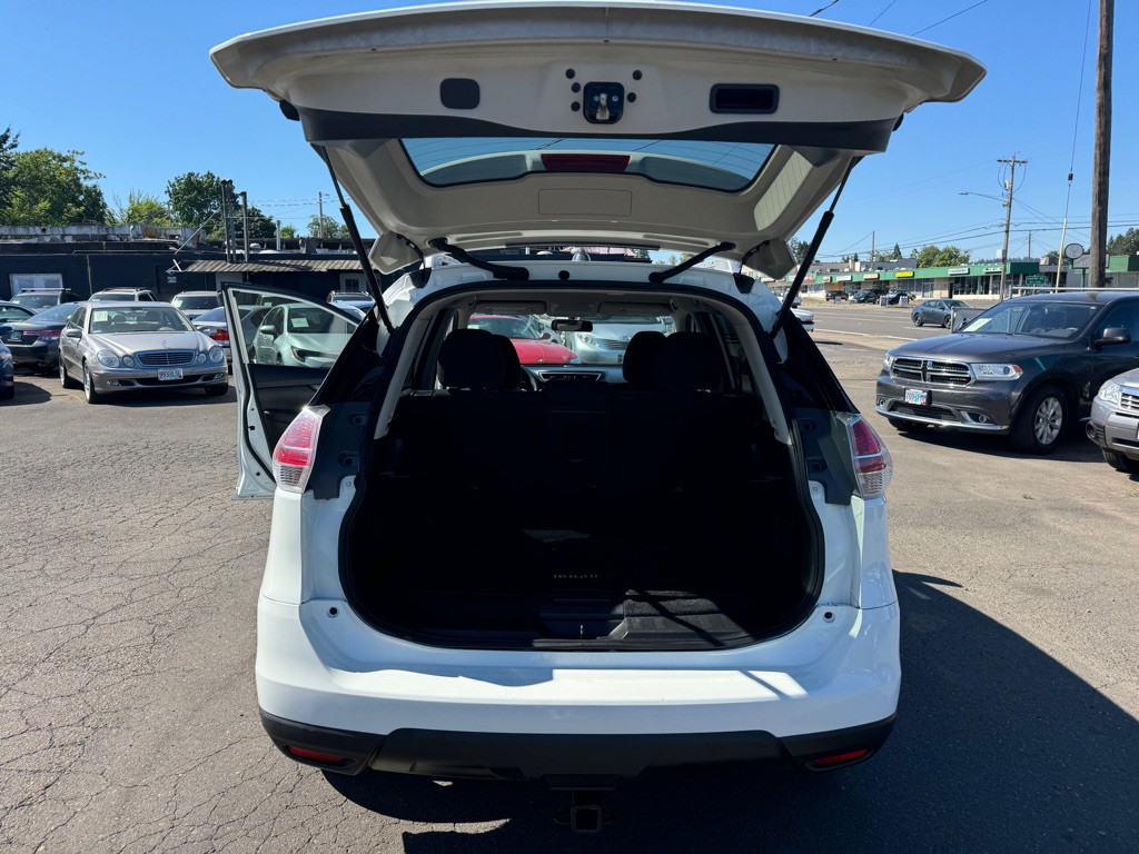 2016 Nissan Rogue Image 10
