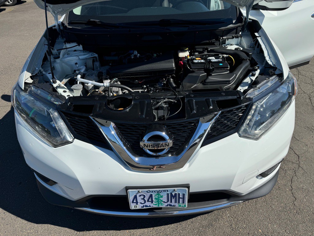 2016 Nissan Rogue Image 11