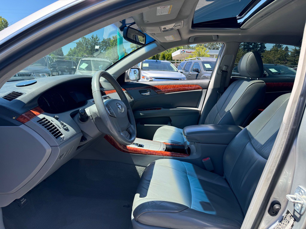 2005 Toyota Avalon Image 5