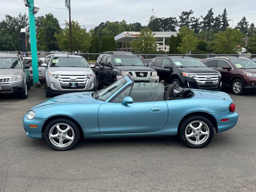 2002 Mazda MX-5 Miata Image 7