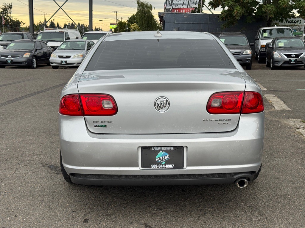 2010 Buick Lucerne Image 4