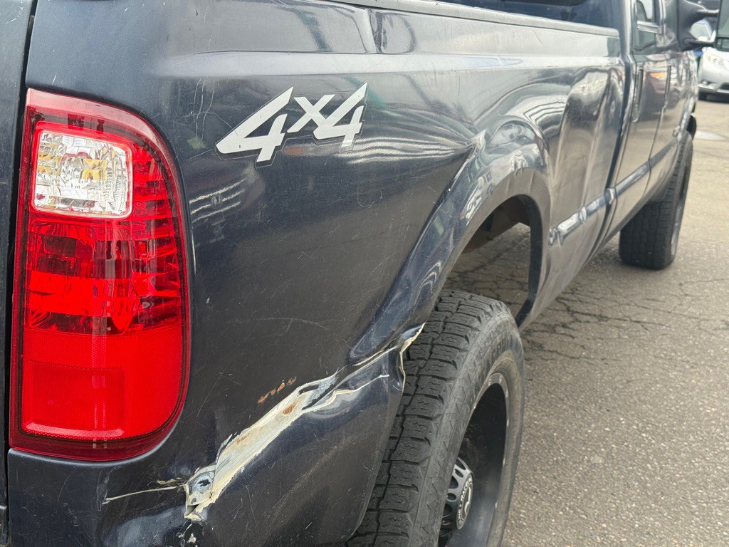 2004 Ford F-250 Image 7