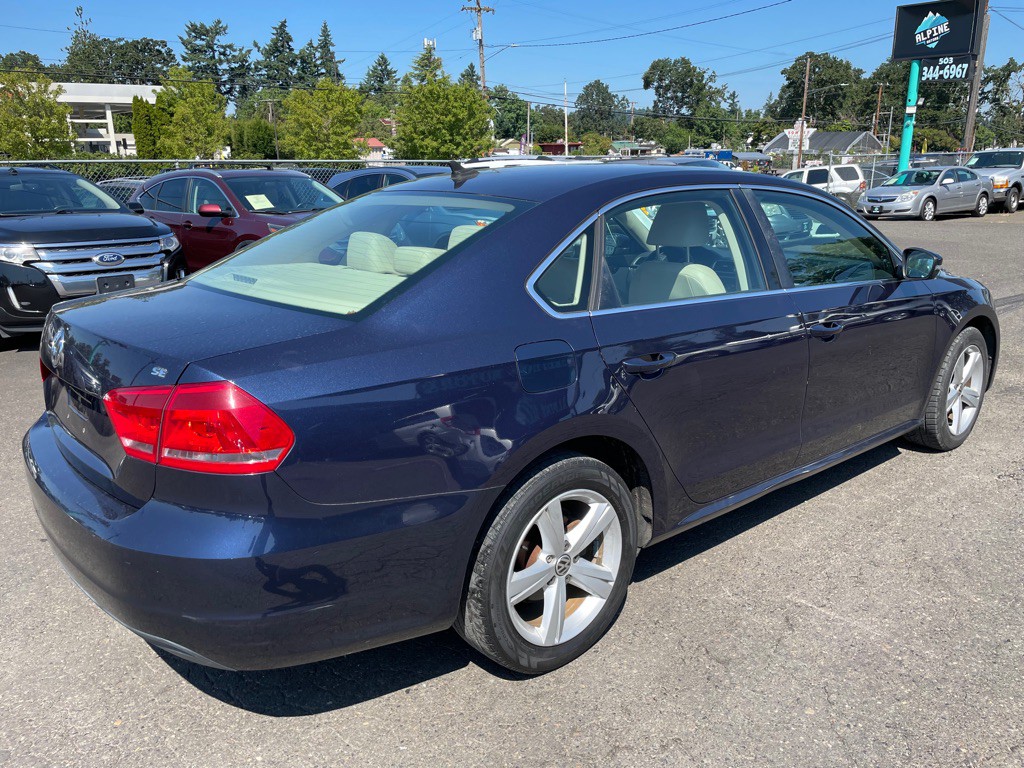 2013 Volkswagen Passat Image 5
