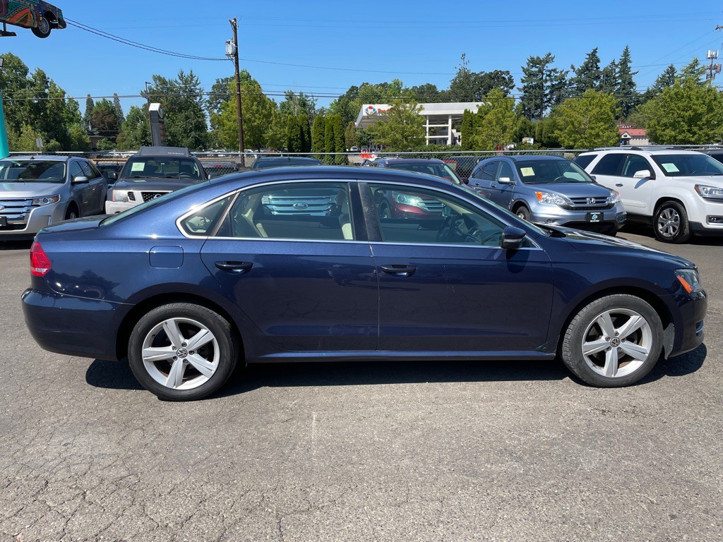 2013 Volkswagen Passat Image 6