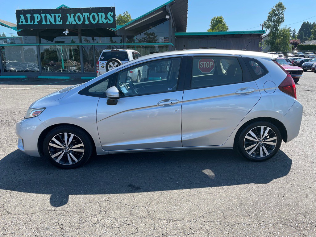 2016 Honda Fit Image 2