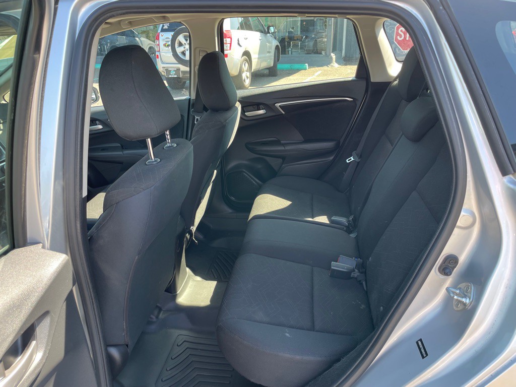 2016 Honda Fit Image 11
