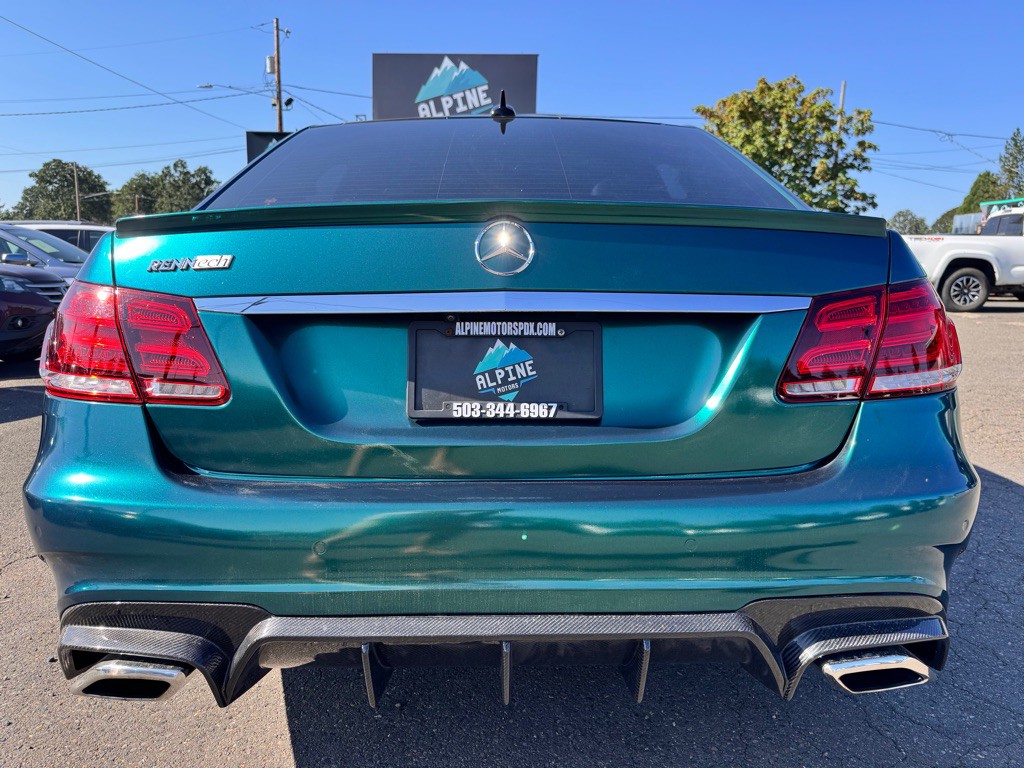 2015 Mercedes-Benz E-Class Image 4