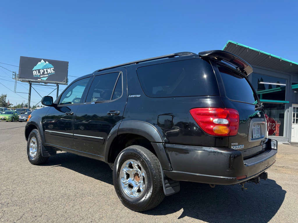 2001 Toyota Sequoia Image 2