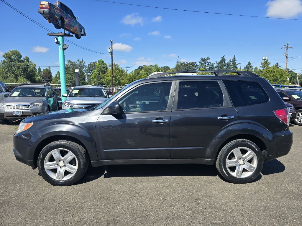 2010 Subaru Forester Image 2