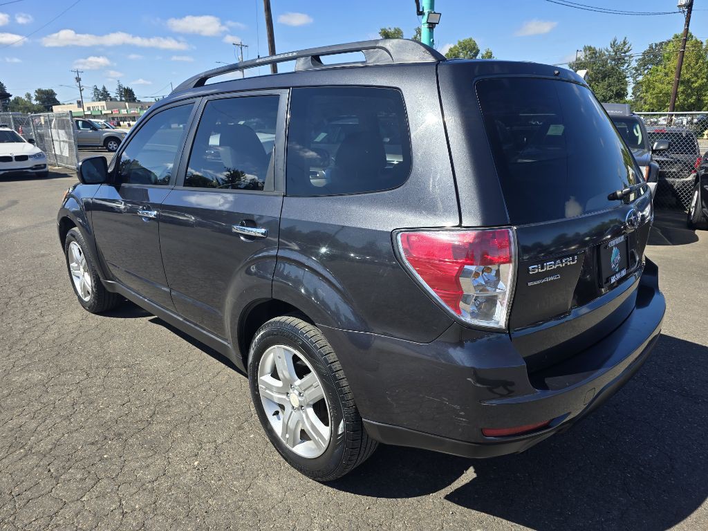 2010 Subaru Forester Image 3