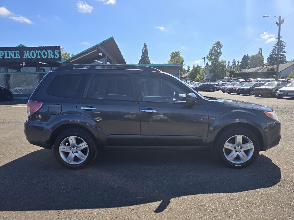 2010 Subaru Forester Image 6