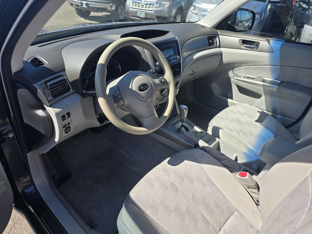 2010 Subaru Forester Image 9