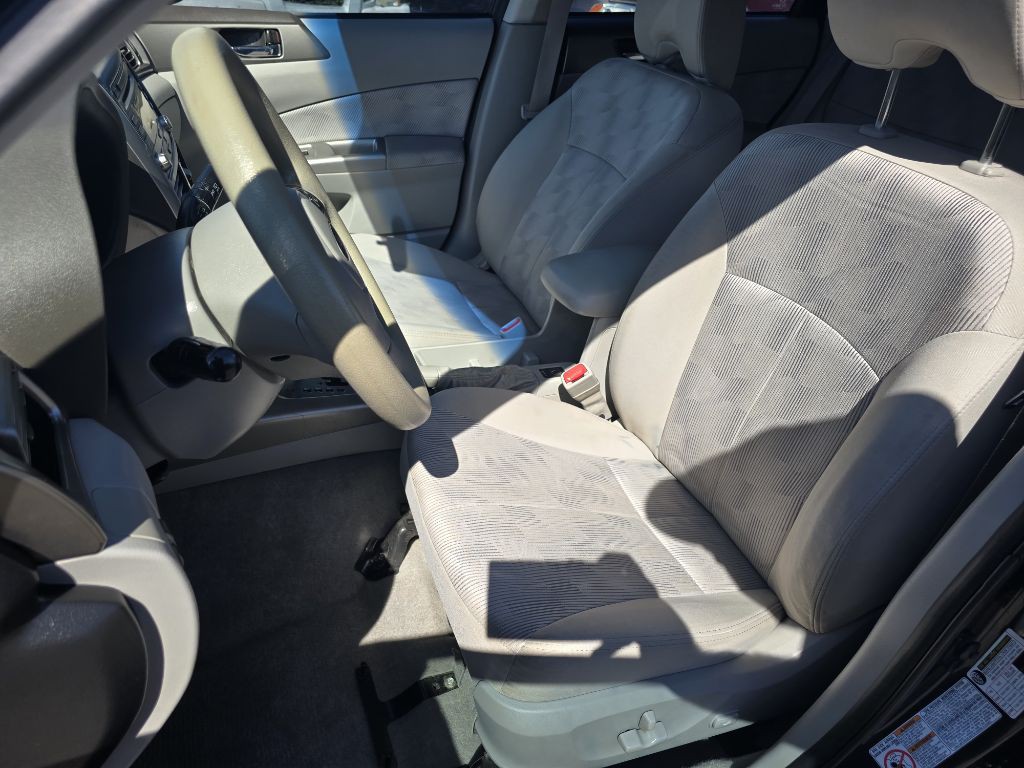 2010 Subaru Forester Image 10