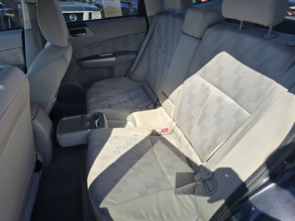 2010 Subaru Forester Image 14
