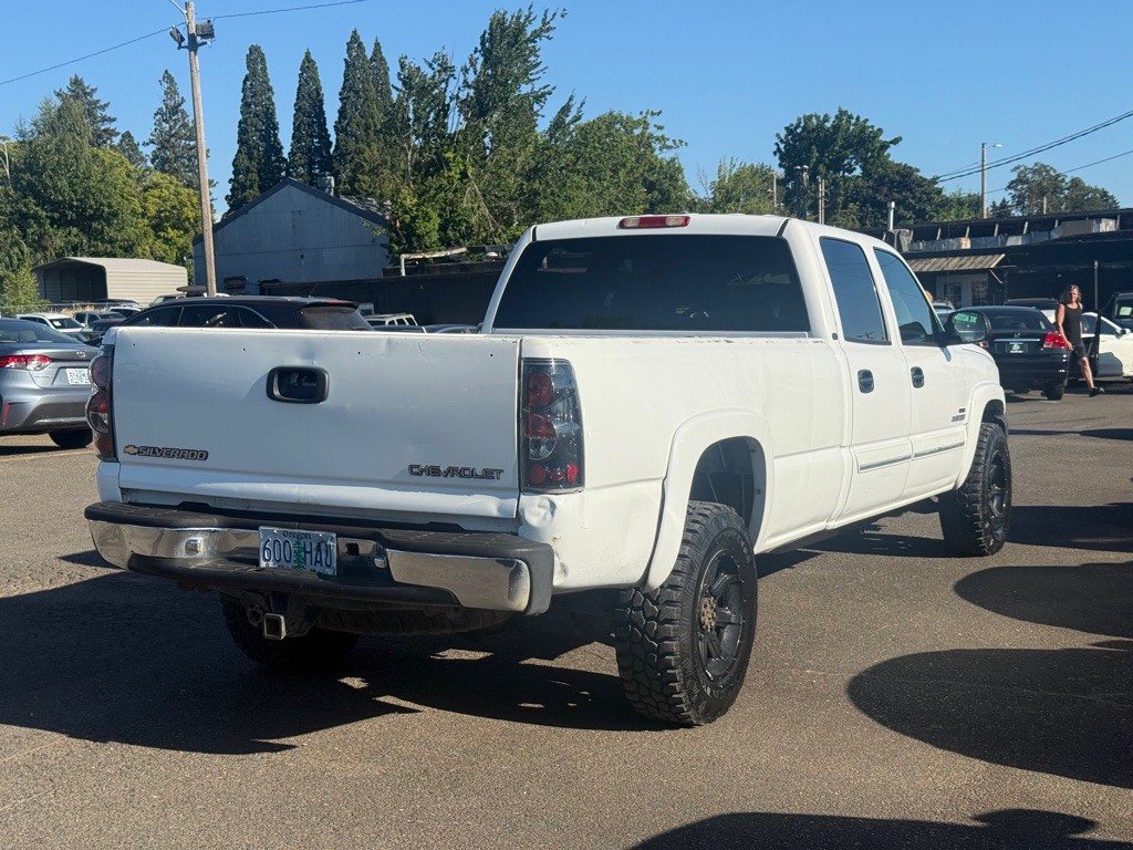 2003 Chevrolet Silverado 1500 Image 3