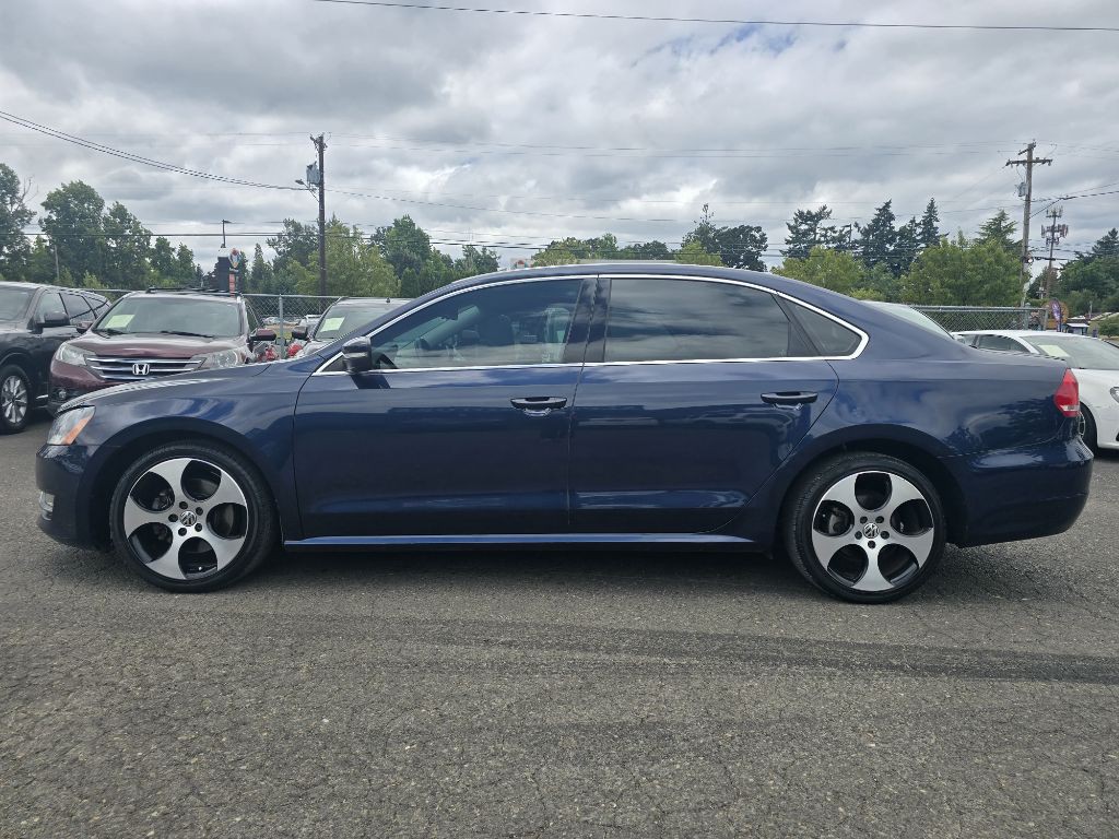 2015 Volkswagen Passat Image 2
