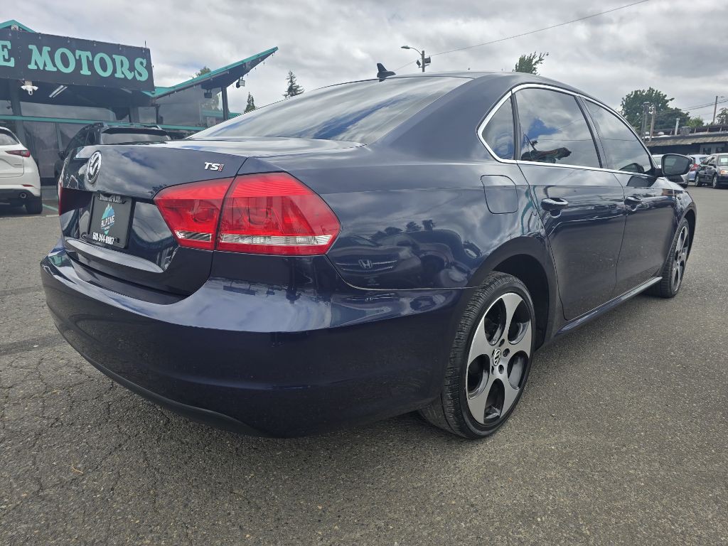2015 Volkswagen Passat Image 5