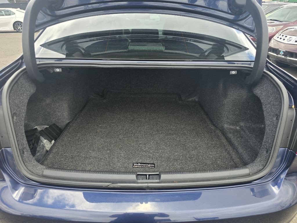 2015 Volkswagen Passat Image 15
