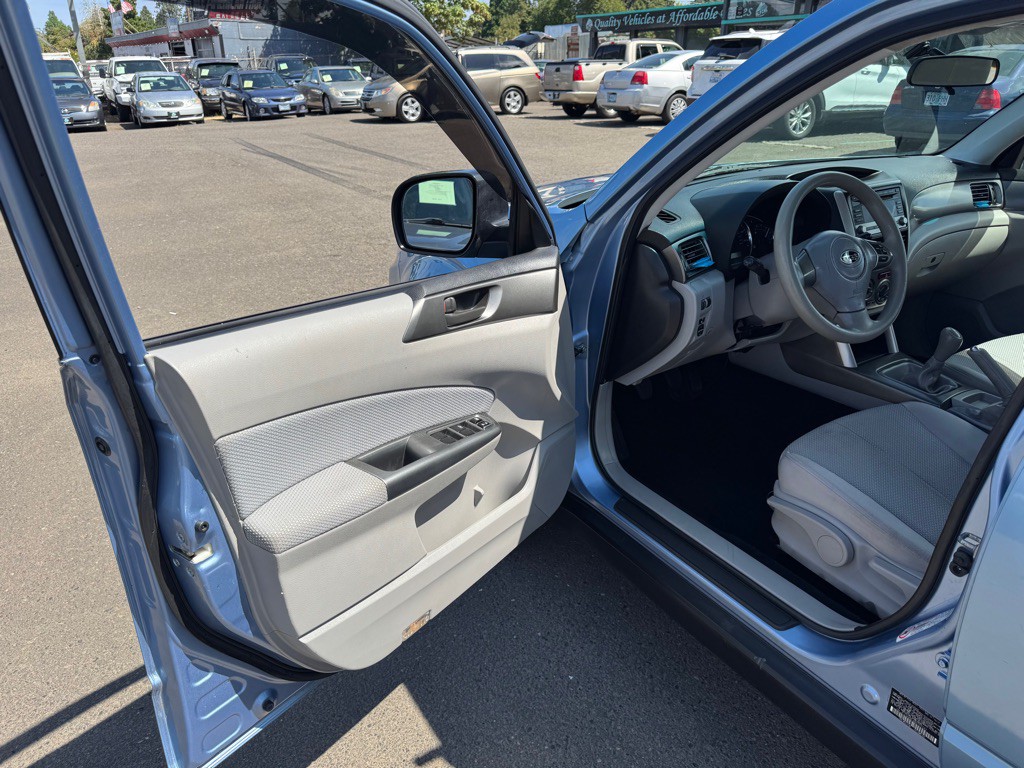 2011 Subaru Forester Image 8