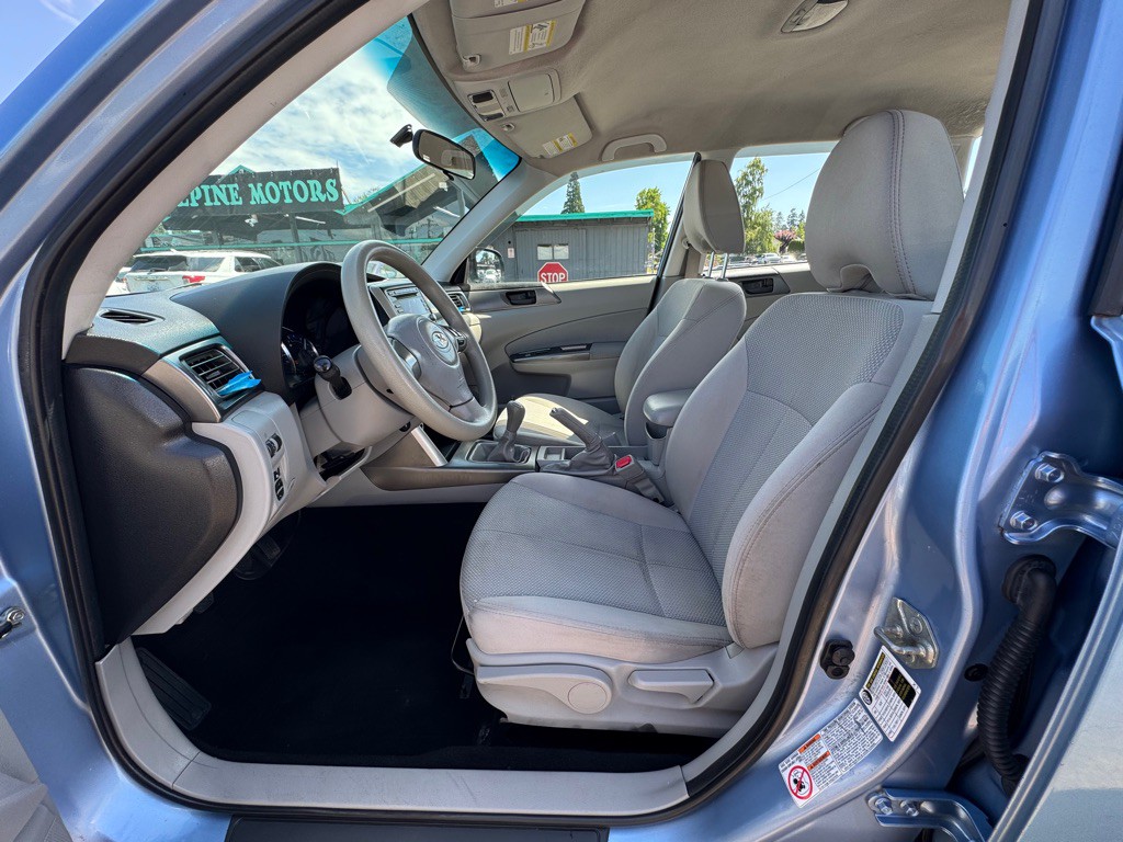 2011 Subaru Forester Image 9