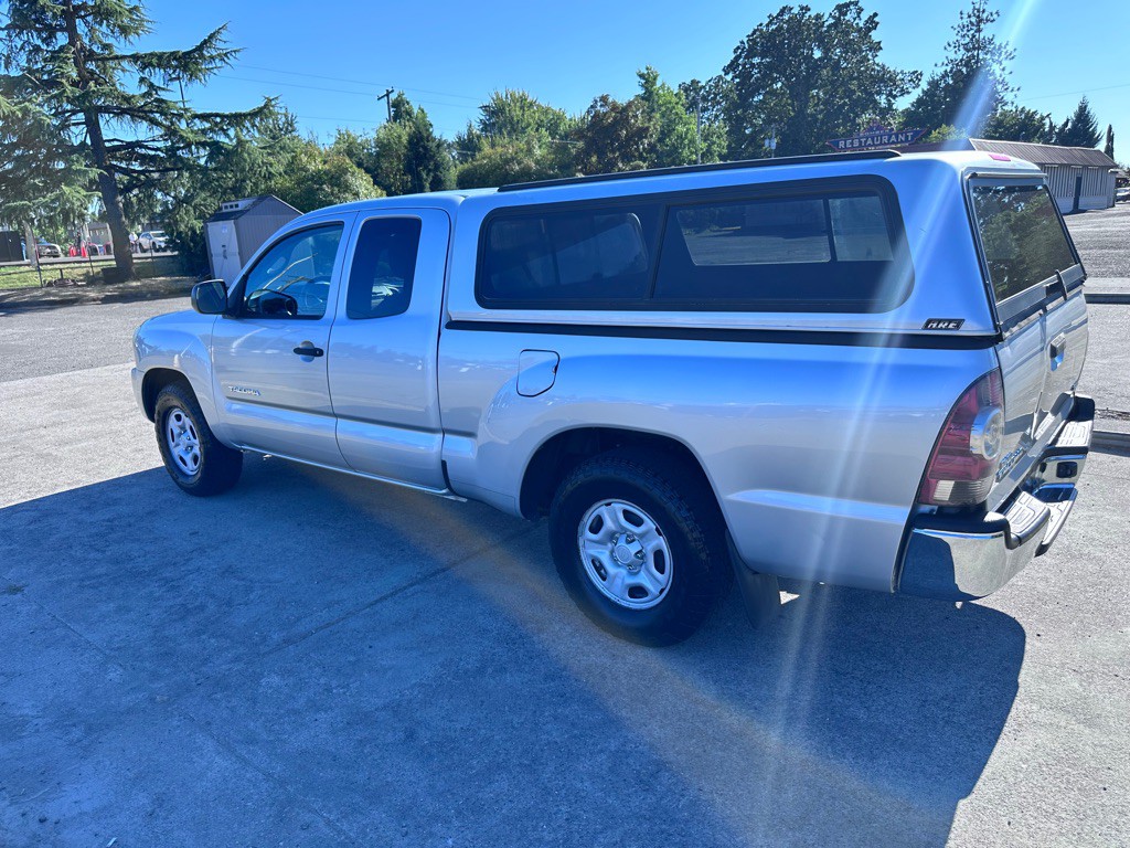 2010 Toyota Tacoma Image 3