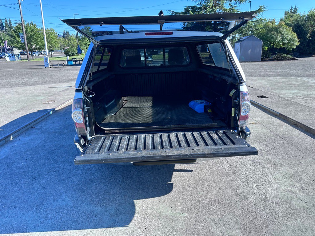 2010 Toyota Tacoma Image 5