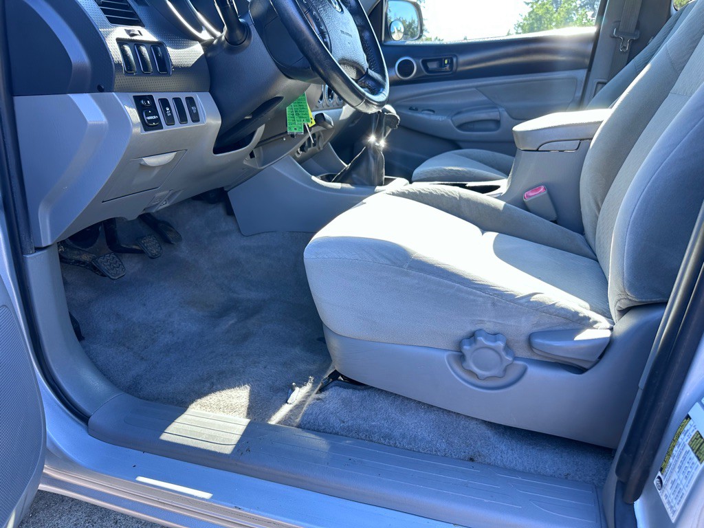 2010 Toyota Tacoma Image 9