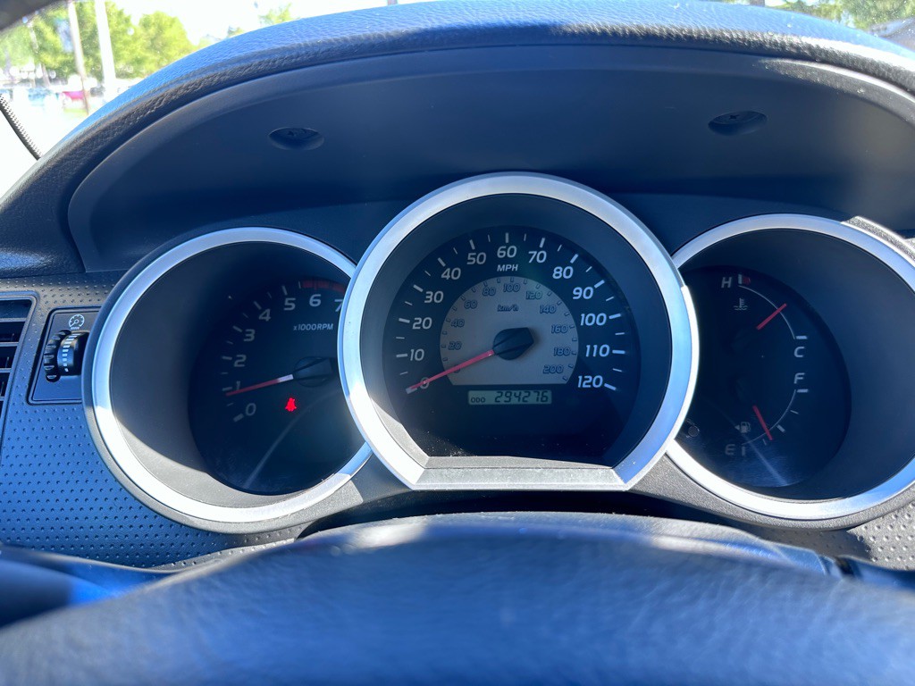 2010 Toyota Tacoma Image 13