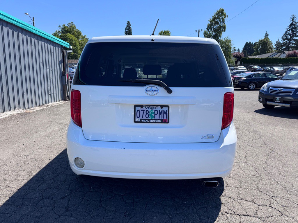2008 Scion xB Image 4