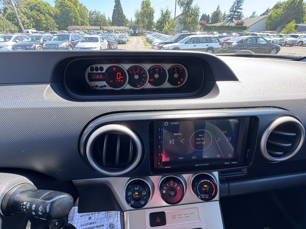 2008 Scion xB Image 16