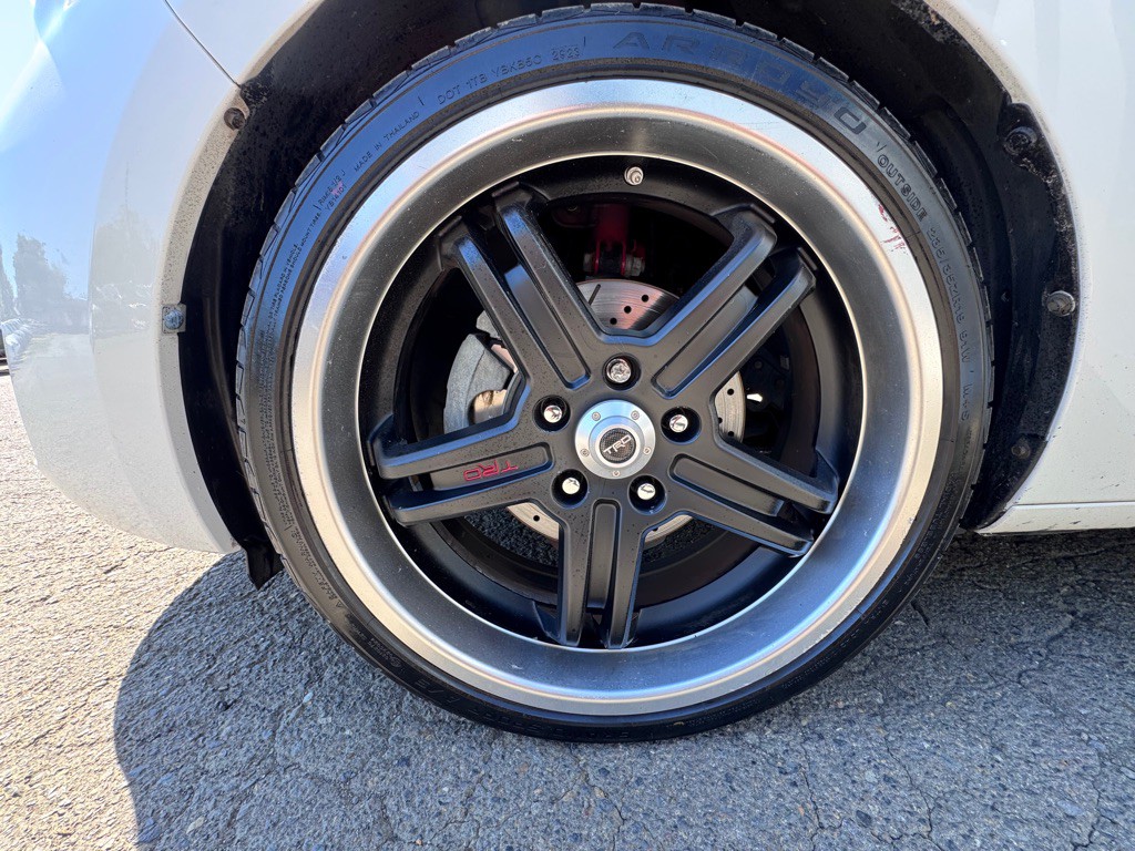 2008 Scion xB Image 20