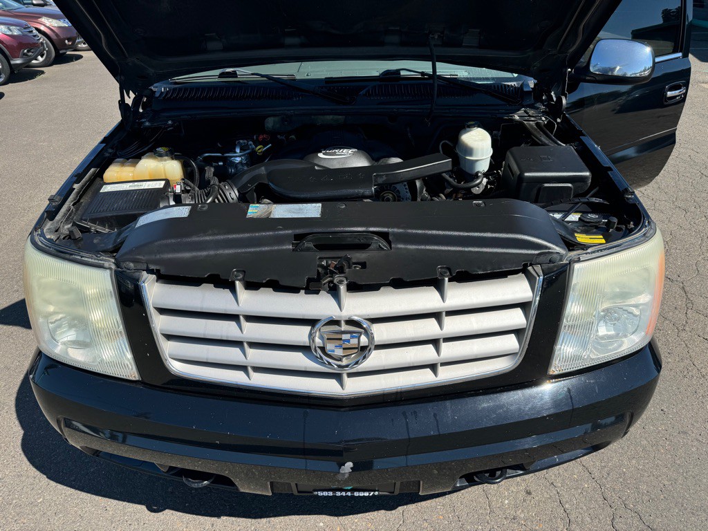 2003 Cadillac Escalade Image 12