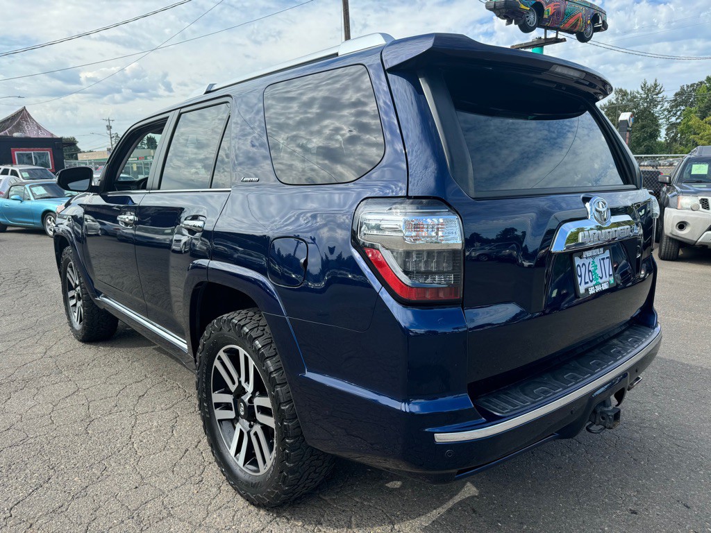 2016 Toyota 4Runner Image 2