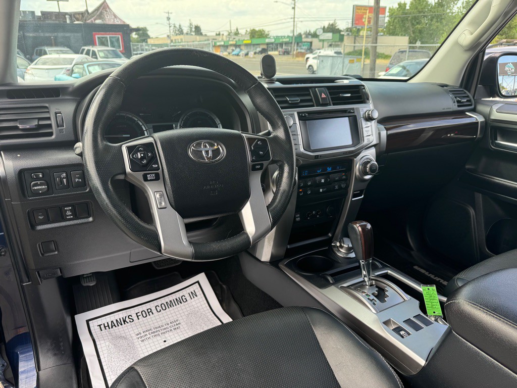 2016 Toyota 4Runner Image 10