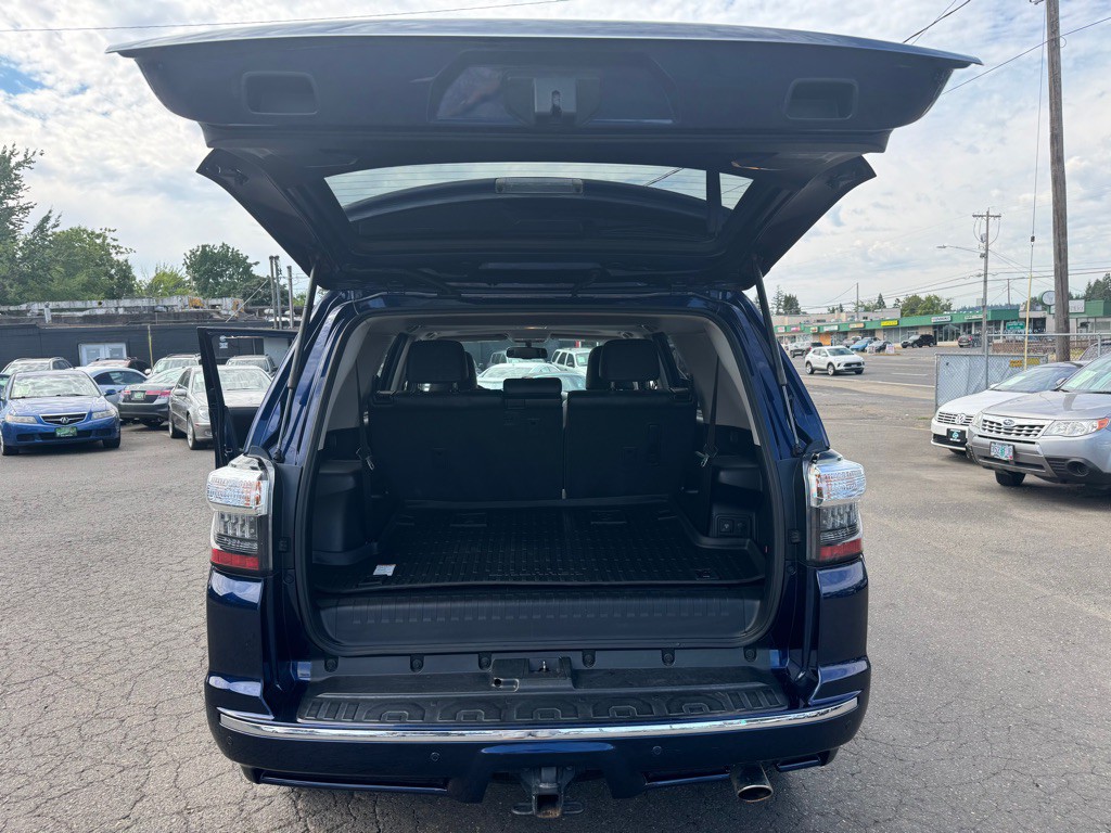 2016 Toyota 4Runner Image 11