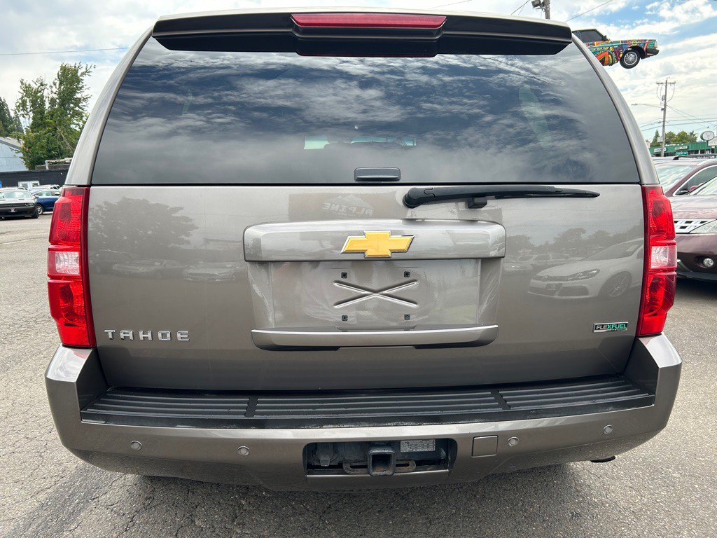 2012 Chevrolet Tahoe Image 3
