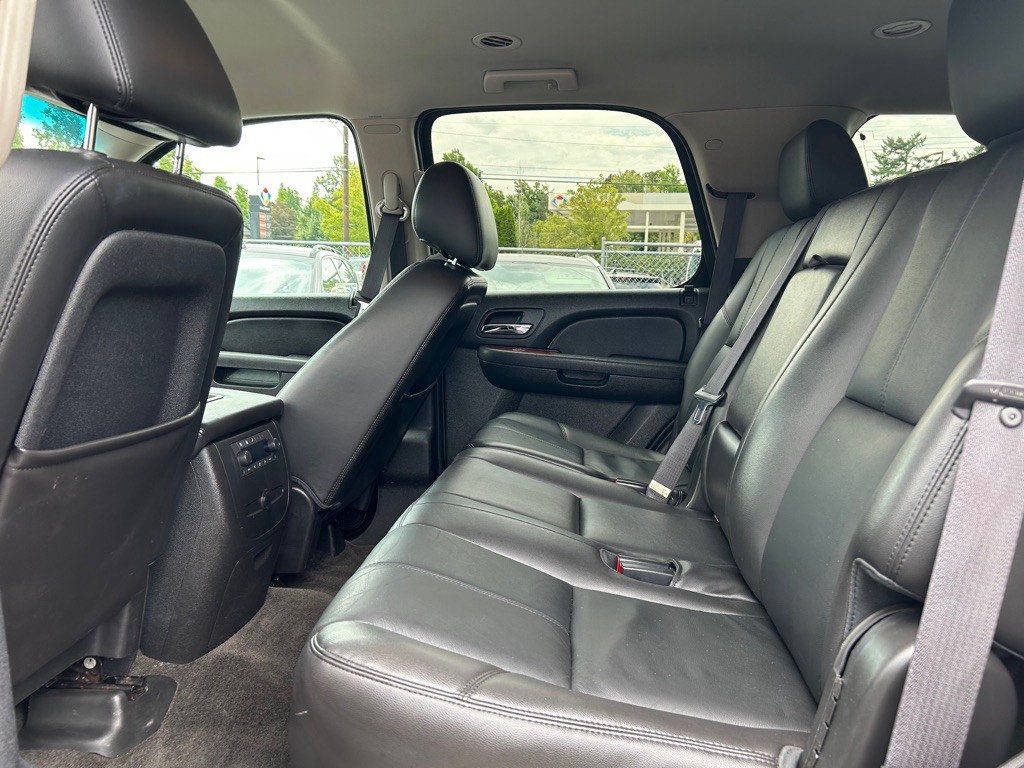 2012 Chevrolet Tahoe Image 8