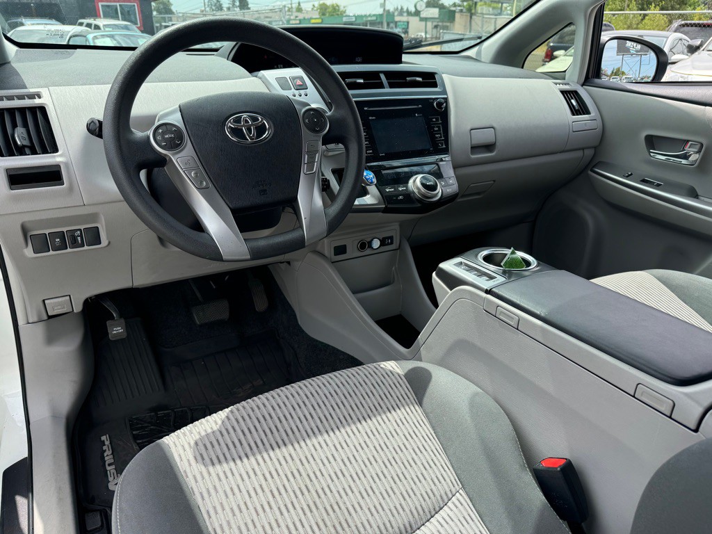 2017 Toyota Prius Image 9