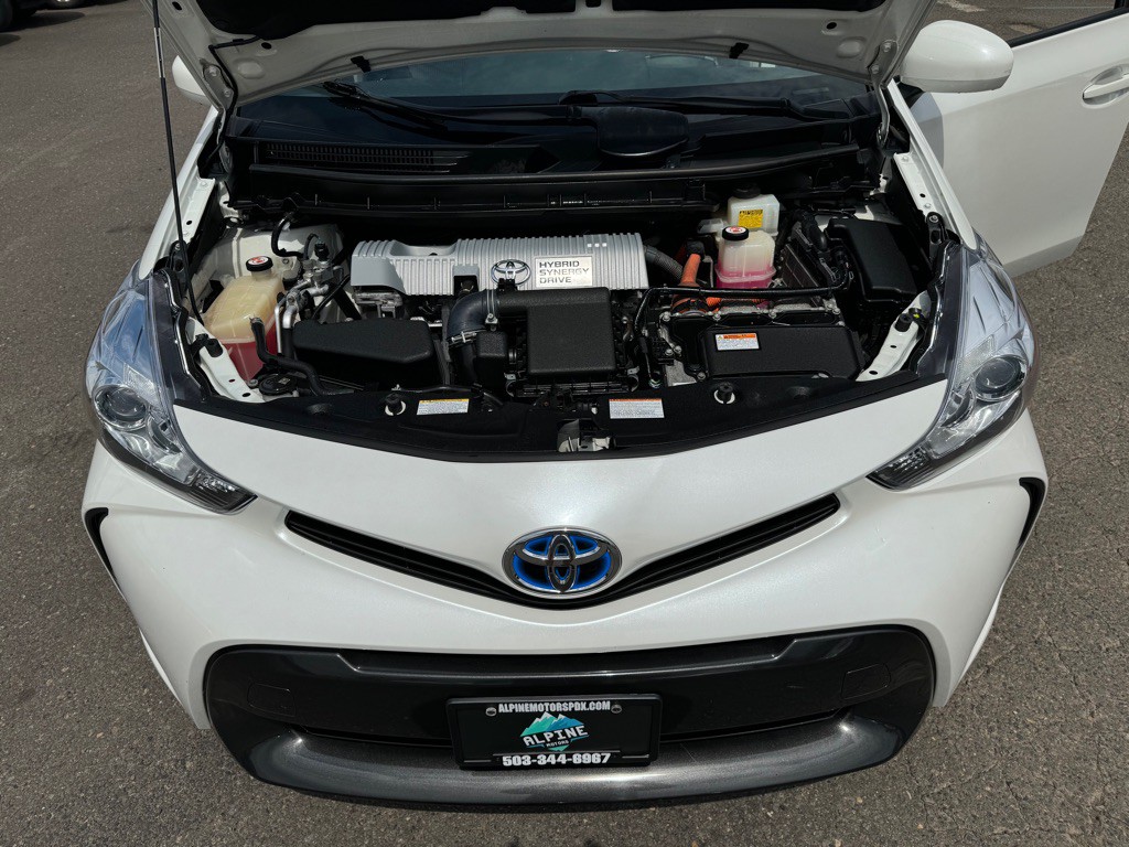 2017 Toyota Prius Image 11