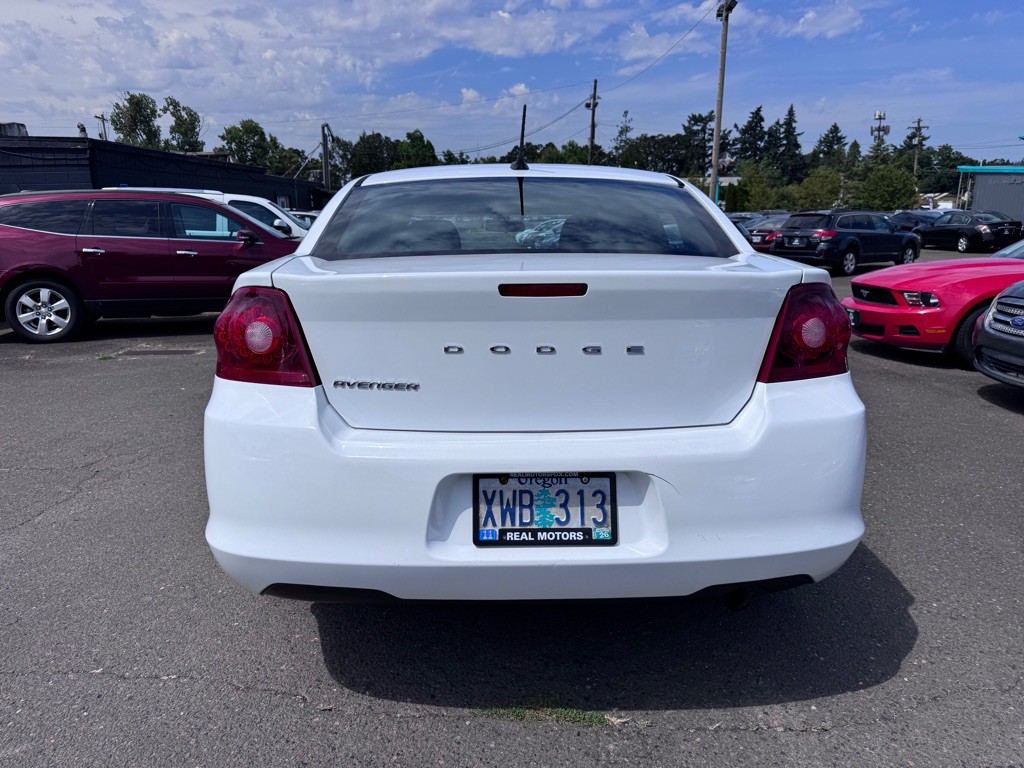 2013 Dodge Avenger Image 4
