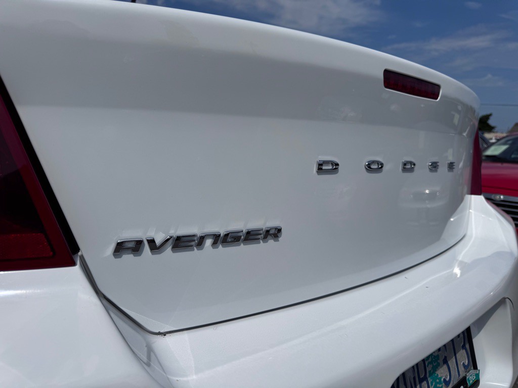 2013 Dodge Avenger Image 24