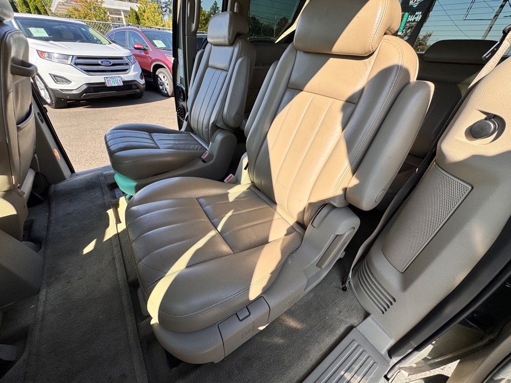 2004 Mercury Monterey Image 16