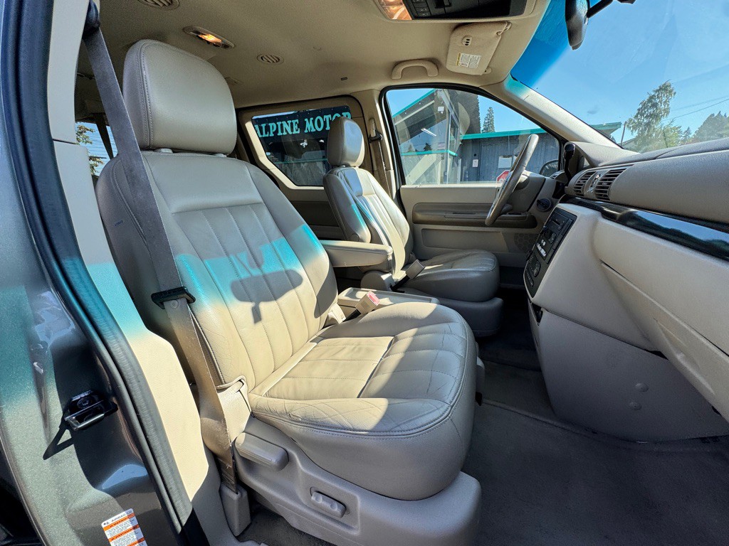 2004 Mercury Monterey Image 18