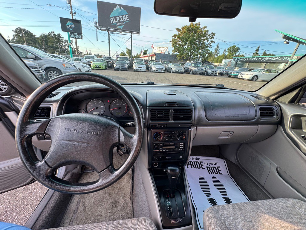 2002 Subaru Forester Image 10