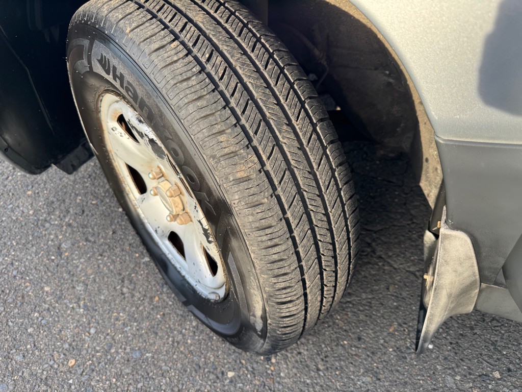 2002 Subaru Forester Image 13
