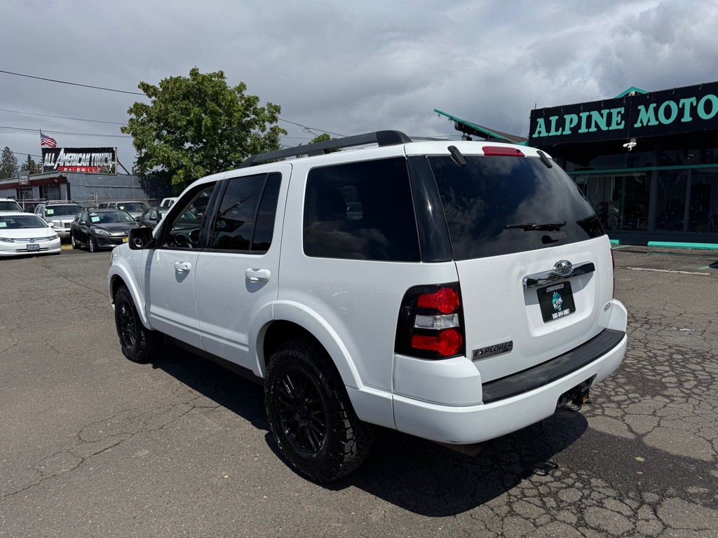 2010 Ford Explorer Image 3