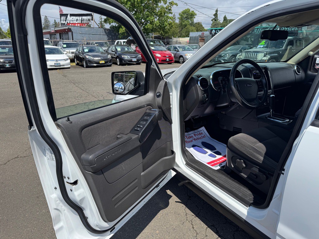 2010 Ford Explorer Image 6