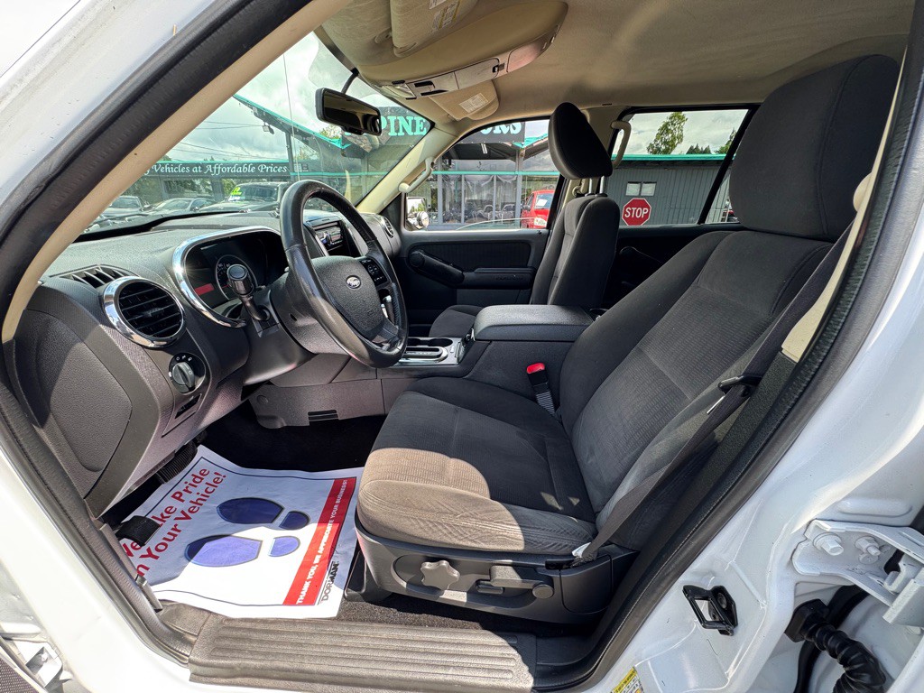 2010 Ford Explorer Image 7